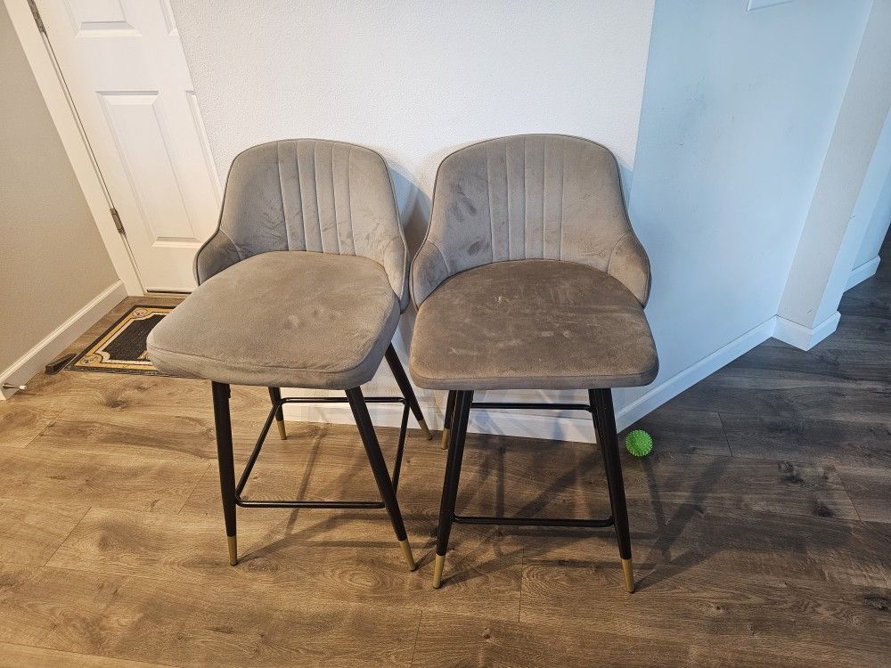 3 Modern Countertop Swivel Barstools