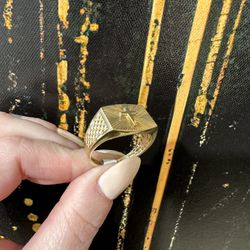 14k CROSS RING 