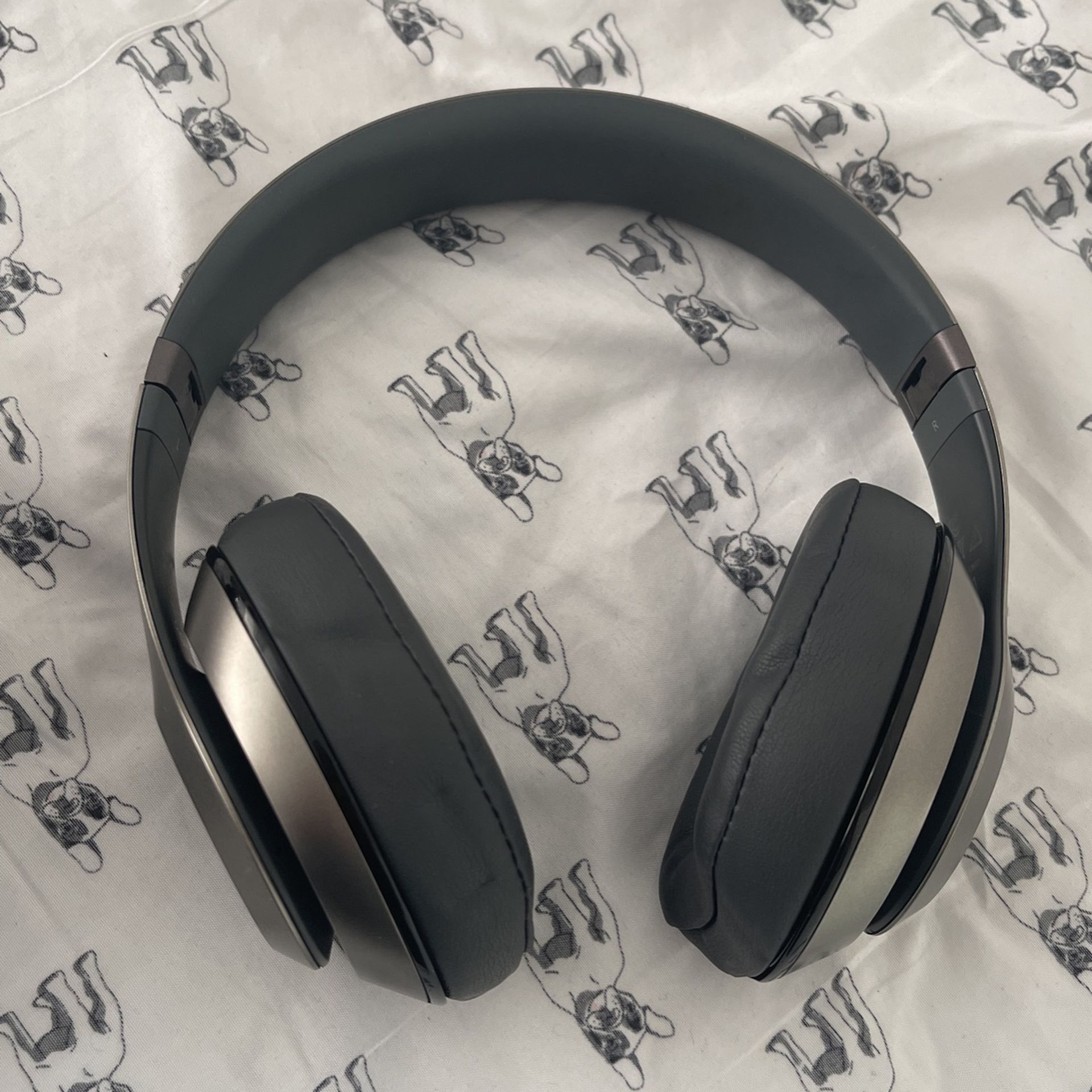 Solo Wireless Beats