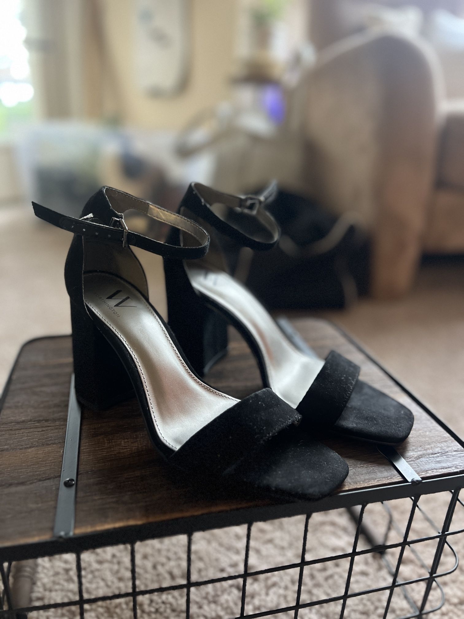 👠 Black Suede Block Heels – Size 8