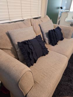 Love seat