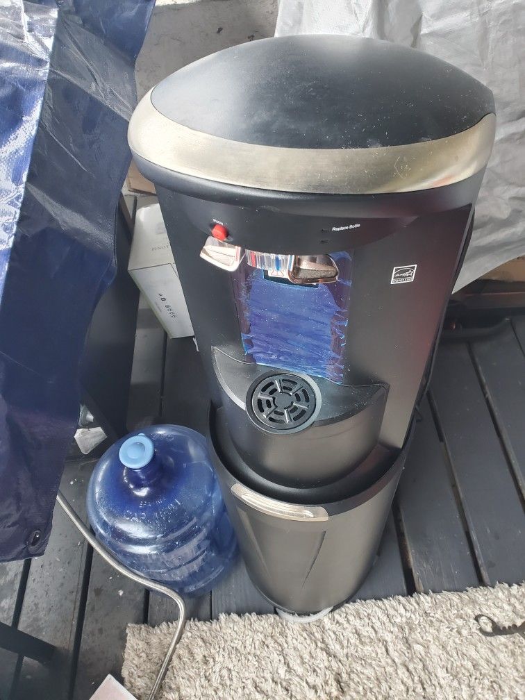 WATER DISPENSER Restaurant & Food service equipment