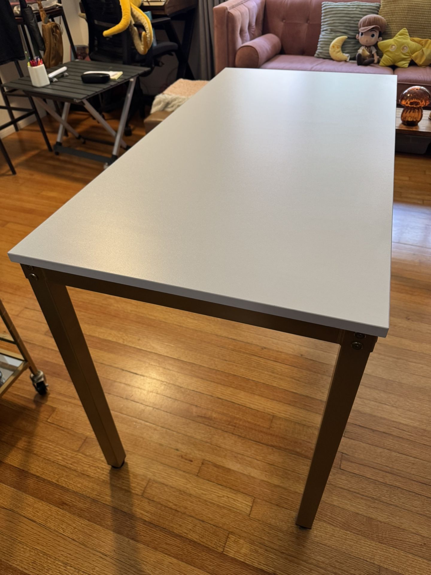 Computer Desk. White Top, Gold Legs