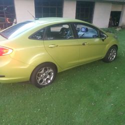2012 Ford Fiesta