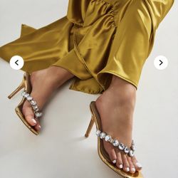 Fashion Nova Heeled Mules - Gold 7 1/2