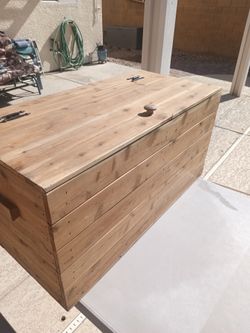 Cedar Wood Storage Chest