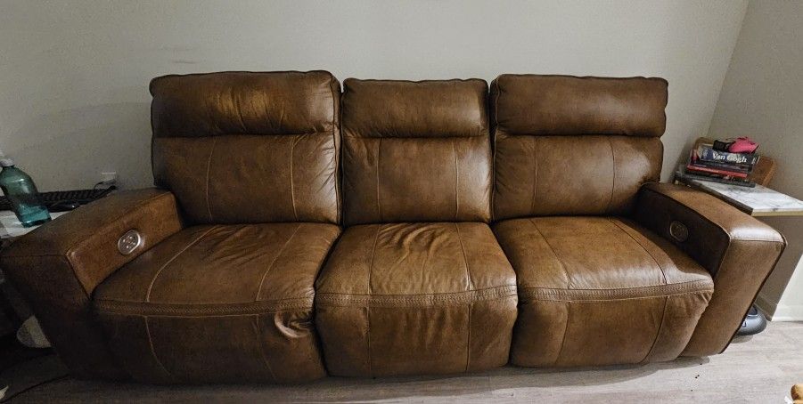 Leather Electric Recliner Couch Has To Go Today