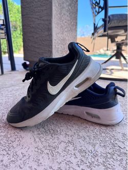 Nike Air Max, men’s size 8