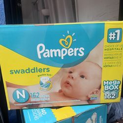 Newborn Pampers 