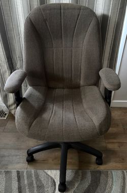 Office Desk Chair — Gray Fabric, Excellent Condition — $45 OBO