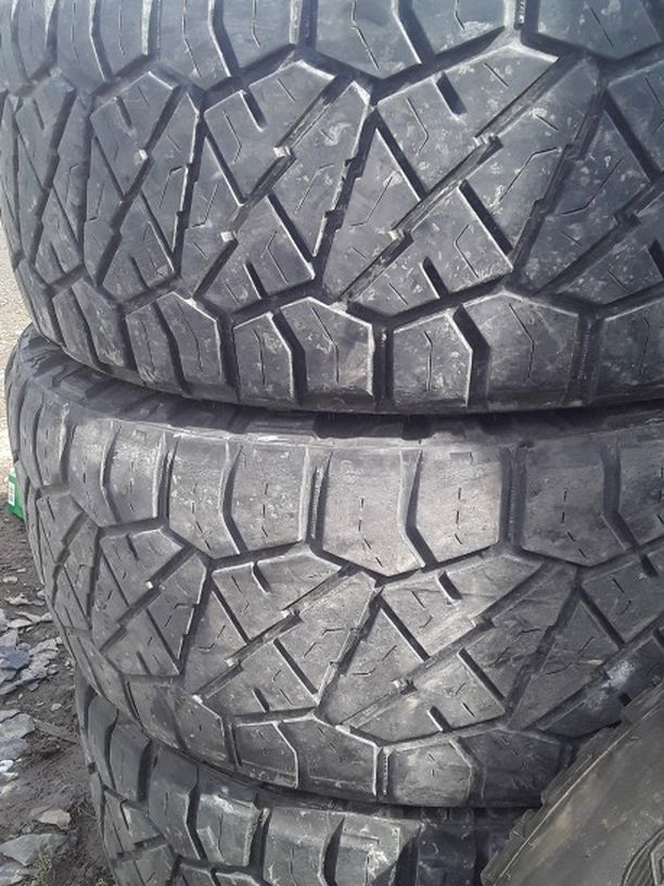 Nitto Ridge Grappler 285 55-22. Set Of Four 11/32 213 30 Seconds