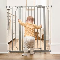Brand new Regalo Safety 36" Extra Tall Baby Gate, Bottom of Stairs & Doorways
Fits Openings 29"-36.5" Wide, Pressure Mounted with Door, For Babies, To