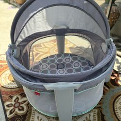 Fisher Price Dome Portable Bassinet 