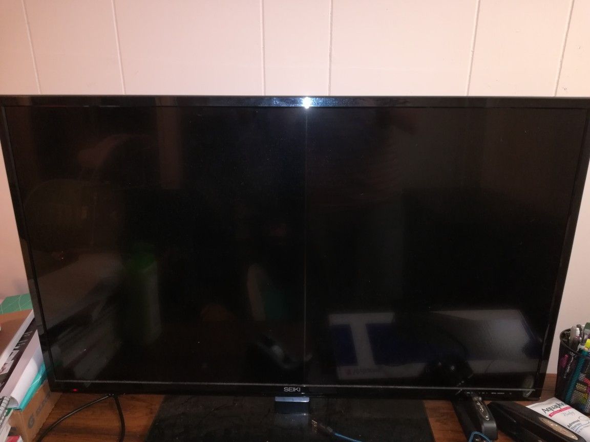 Seiki 40" 1080p LED TV With Remote $80 Works Great