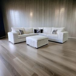 S345 Noah Ivory Sectional 🔥🔥🔥🔥