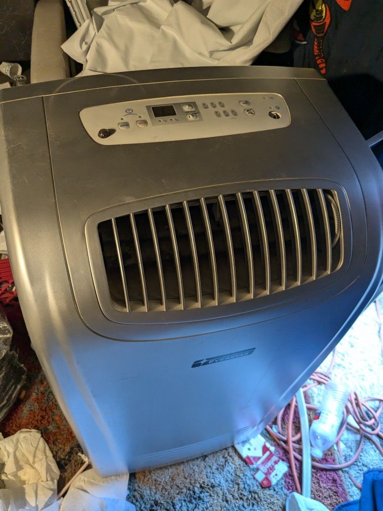 Everstar 10,000 BTU Portable Air Conditioner for Sale in Wildomar, CA