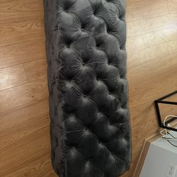Tufted Bed Accessory