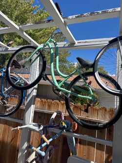 Mint Green Cruiser: