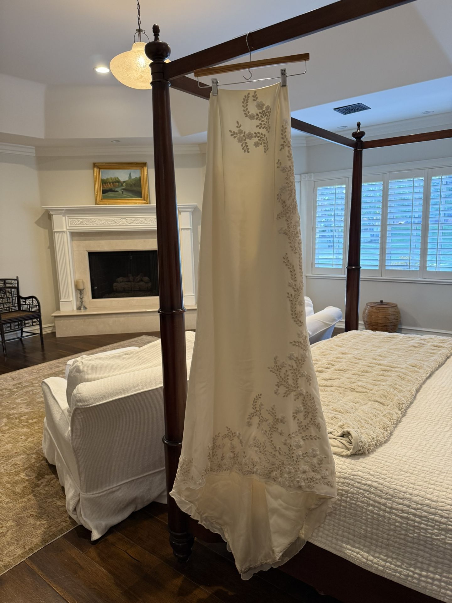 Mika Inatome Wedding Dress 