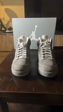 Jordan 5 Wolf Gray Size 10.5