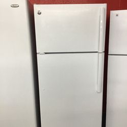 GE 16 Cu Ft Top And Bottom Fridge. 1 year Warranty 