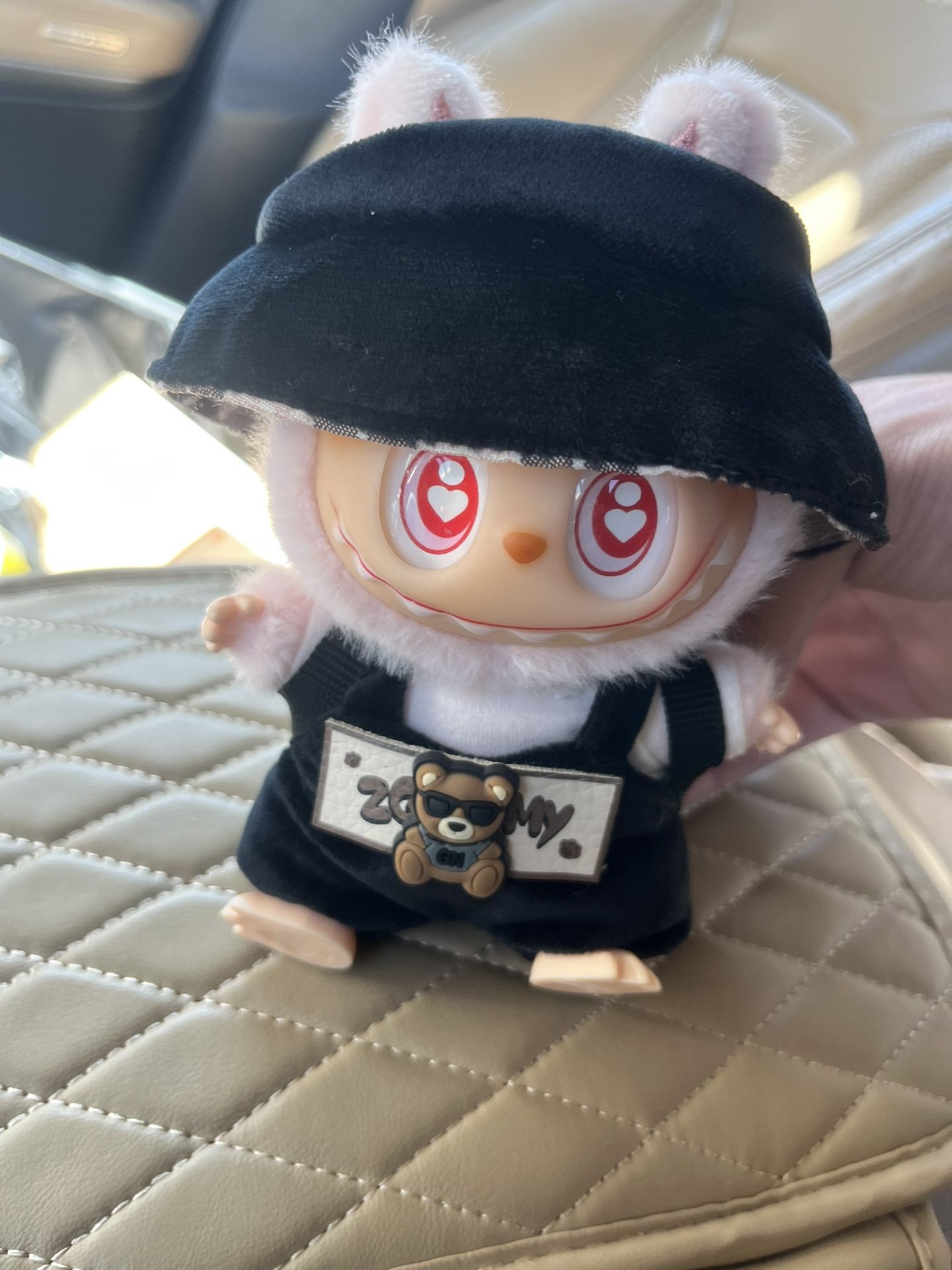 Labubu “Have a seat” (Dada) Special Edition W/ Clothes/backpack