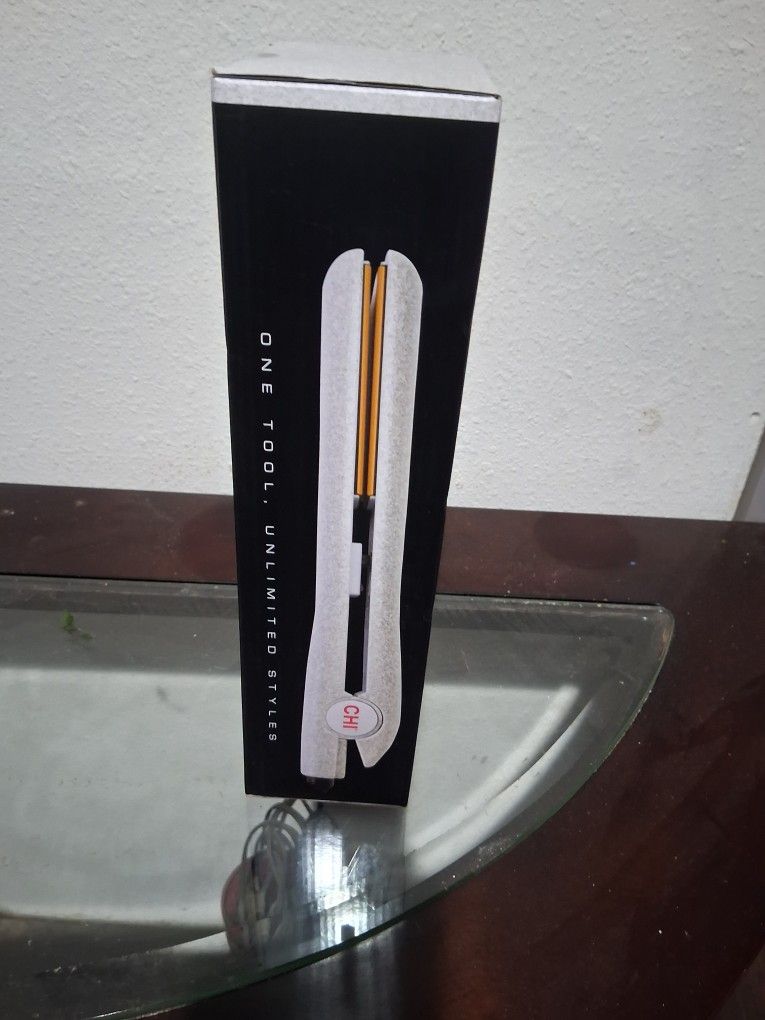 Chic Hair Straightener