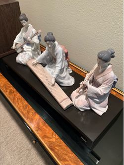 Lladro.  “Three Musicians “