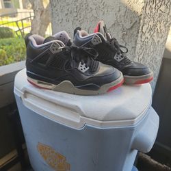 Jordan's Retro 4 