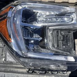 2020-22 GMC Sierra Headlights 