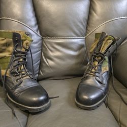 Army Boots $8