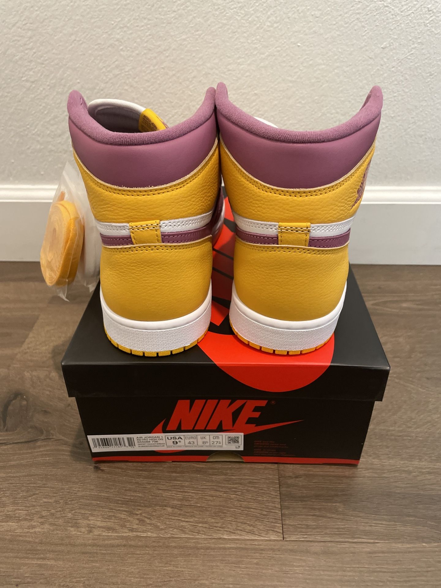 Air Jordan 1 Retro High OG Brotherhood 555088-706 M9.5