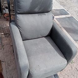 Recliner single