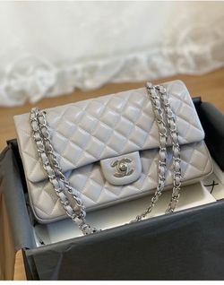 Luxury brand purse (Available for pickup)