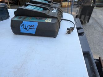 Makita charger