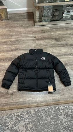 North Face 1996 Retro Nuptse 700 — Medium (Brand New)with Foldable Hood/ Water RESISTANT Material!