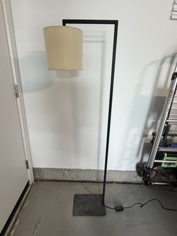 Room and Board Floorlamp (Lantern)
