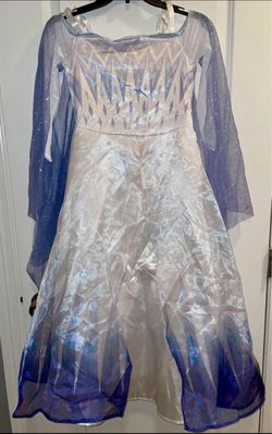 New Beautiful Disney Frozen 2 Elsa Snow Queen Halloween child costume Dress is 4 layered Size 8 - 10