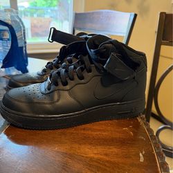 Nike high tops 9.5 men’s