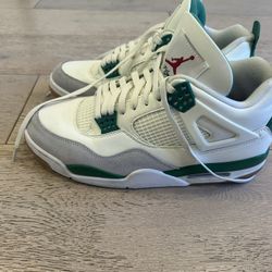 Jordan 4 Pine Green Size 13