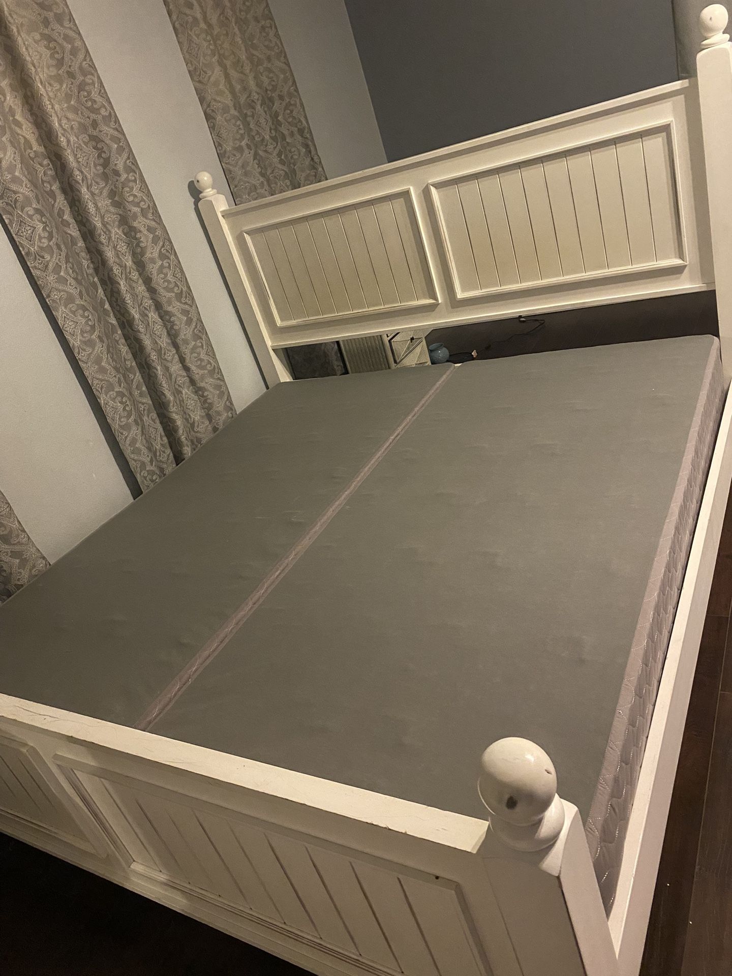 King Size Bed Frame for Sale in North Las Vegas, NV OfferUp