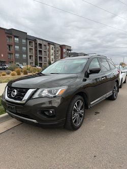 2017 Nissan Pathfinder