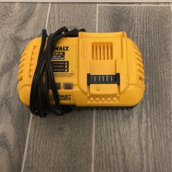 DeWalt Fast Battery Charger 