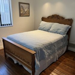 Full size wooden oak bed