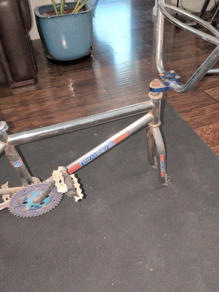 Vintage SkyWay TA