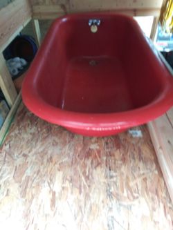 Cast iron claw foot tub