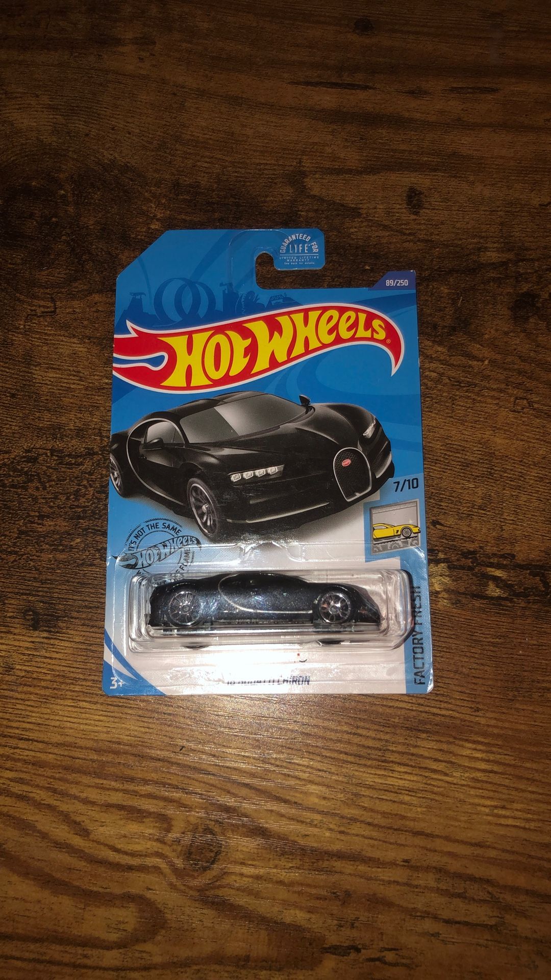 Hotwheel Factory Fresh - ‘16 Bugatti Chiron (READ DESCRIPTION)