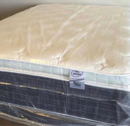 Queen mattress set