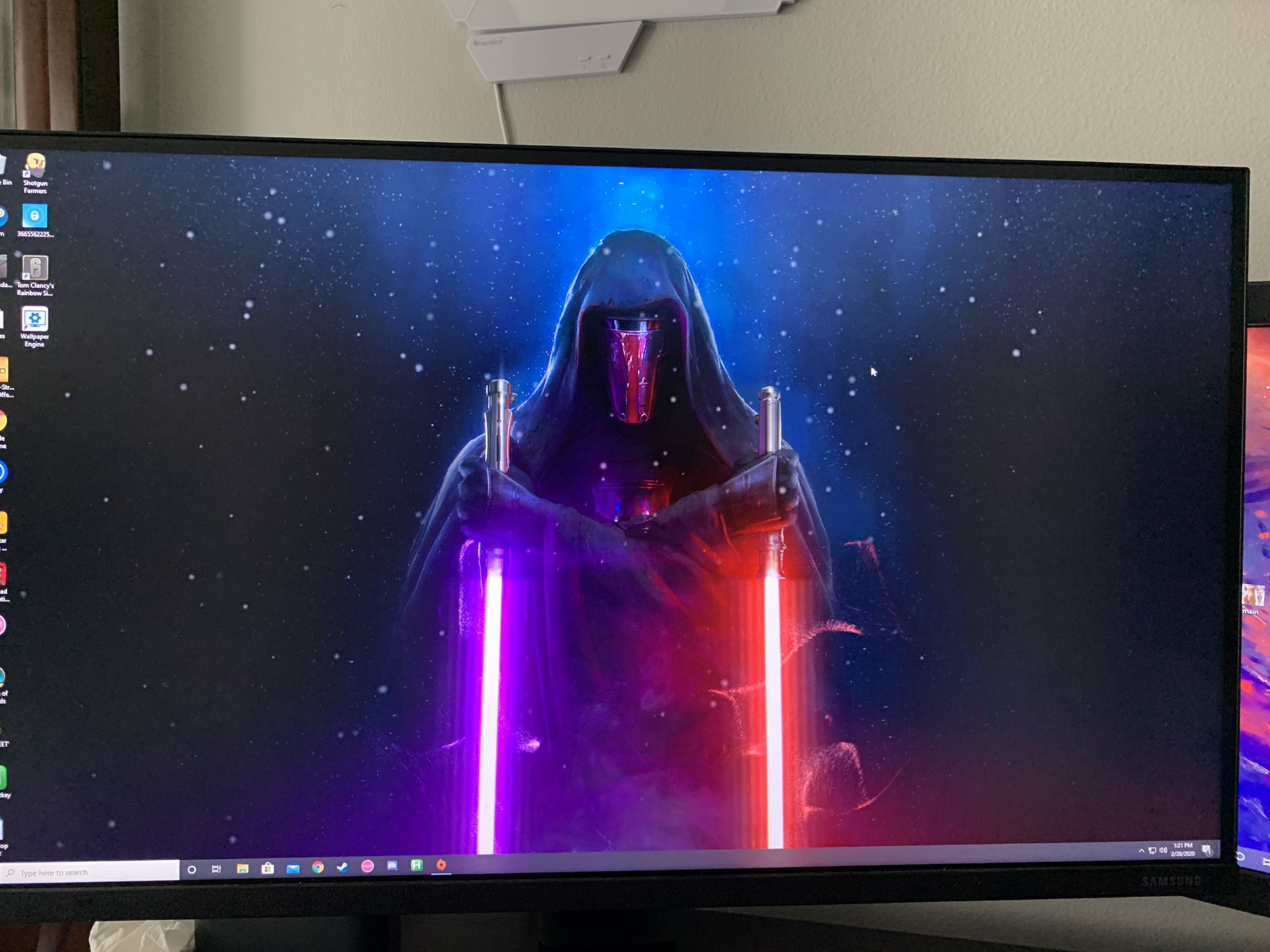 (Not free, make offer)24 inch Samsung monitor with desk mount