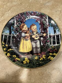 The M.I.Hummel Plate Collection